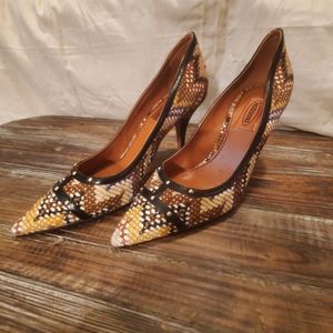 Missoni earth toned pointy toe heels with leather trim and studds